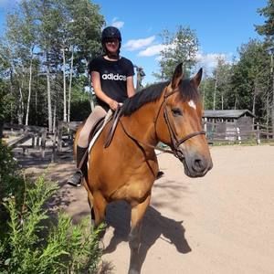 Meet your Posher, Brianna